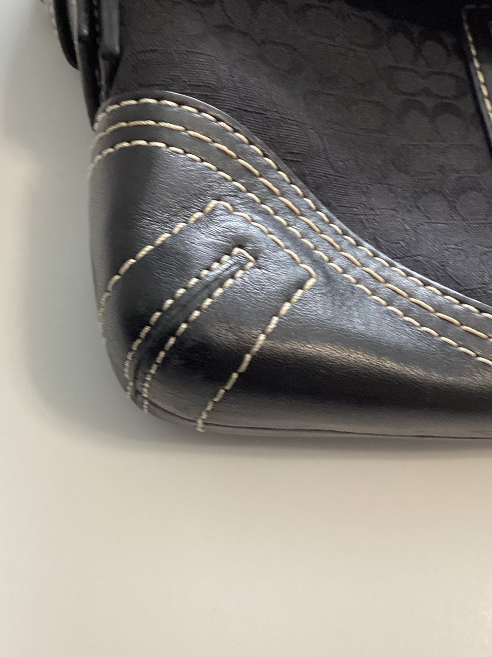 Coach Signature Black Shoulder Bag - Picture 6 of 14